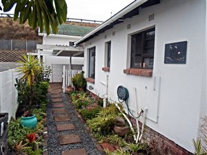2 Bedroom House in Nahoon Valley