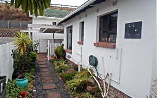 2 Bedroom House in Nahoon Valley