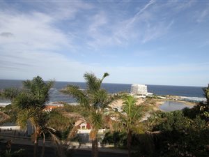 1 Bed House in Signal Hill