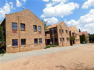 1294 m² Office Space in Ferndale