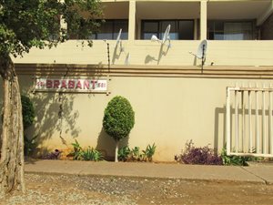 3 Bed Flat in Gezina
