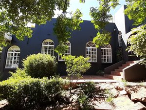 4 Bed House in Glenvista