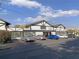 160 m² Office Space in Blairgowrie
