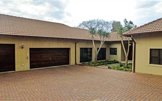 4 Bedroom House in Bryanston