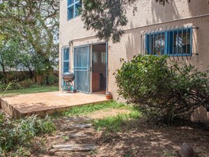2 Bed House in Bromhof