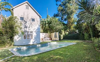 5 Bedroom House in Wynberg