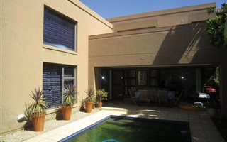 3 Bedroom House in River Club
