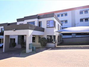 260 m² Office Space in Woodmead
