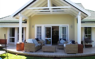 3 Bedroom Duplex in Mt Edgecombe Estate 1 & 2