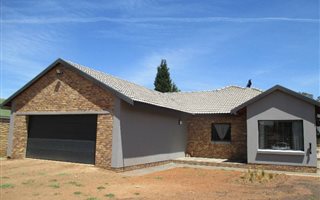 3 Bedroom House in Henley on Klip