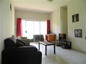 2 Bed Apartment in Waterkloof Glen