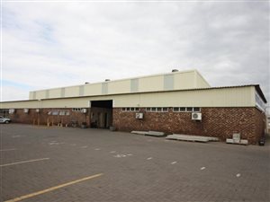 1240 m² Industrial space in Vereeniging