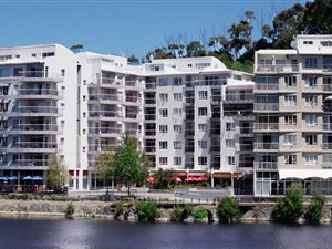 2 Bed Apartment in Tyger Waterfront