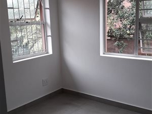 3 Bed Duplex in Arboretum