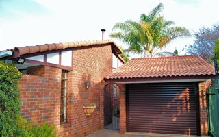 2 Bedroom House in Paulshof