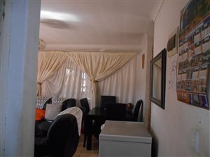 2 Bed House in Newlands East