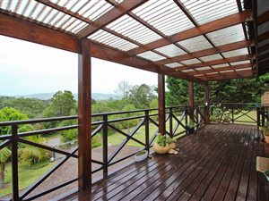 5 Bed House in Hunters Home