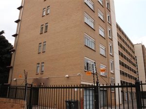 1.5 Bed Flat in Pretoria North