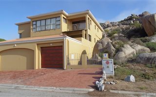 3 Bedroom House in St Helena Bay