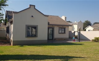 2 Bedroom Simplex in Hesteapark