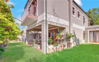 4 Bedroom Townhouse in Sunninghill
