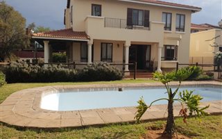 3 Bedroom House in Blue Valley Golf Estate