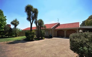 2 ha Farm in Buyscelia