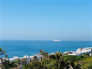 4 Bed Apartment in Salt Rock