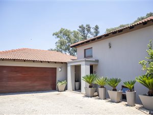 4 Bed Cluster in Woodmead