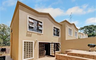 2 Bedroom Townhouse in Waverley