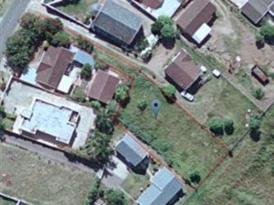 915 m² Land available in Dawncrest