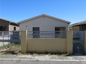 3 Bed House in Lentegeur