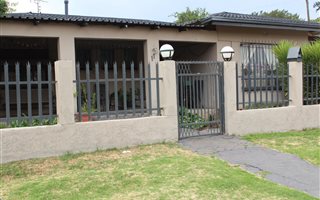 3 Bedroom House in Maraisburg