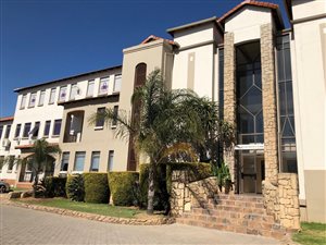 55 m² Commercial space in Glen Austin