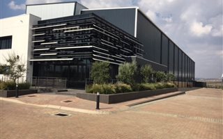 8523 m² Industrial space in Waterfall Estate