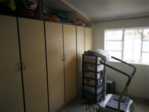 2 Bed House in Westcliff