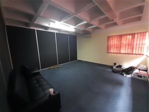 125 m² Commercial space in Ashley