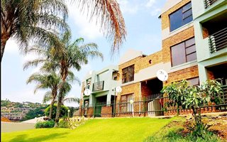 2 Bedroom Townhouse in Bassonia