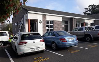 80 m² Commercial space in Edgemead