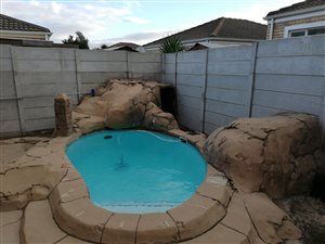 3 Bed Townhouse in Eikenbosch