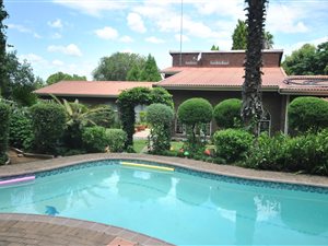 4 Bed House in Aviary Hill