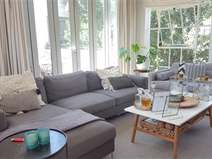 2 Bed Apartment in Greenside