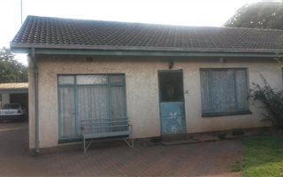 3 Bedroom House in Kookrus