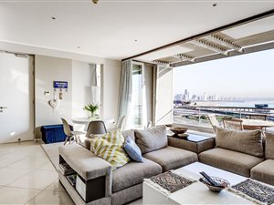 2 Bed Apartment in Point Waterfront