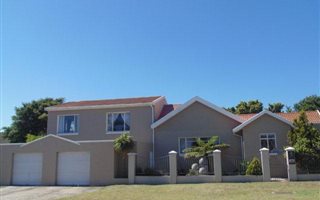3 Bedroom House in Glenhurd