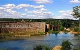 1064 m² Land available in Helderfontein