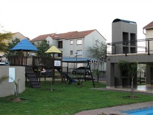 1 Bed Apartment in Paramount Estate