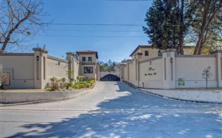 1041 m² Land available in Bryanston
