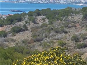 840 m² Land available in Menkenkop