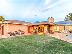 6 Bed House in Amanda Glen